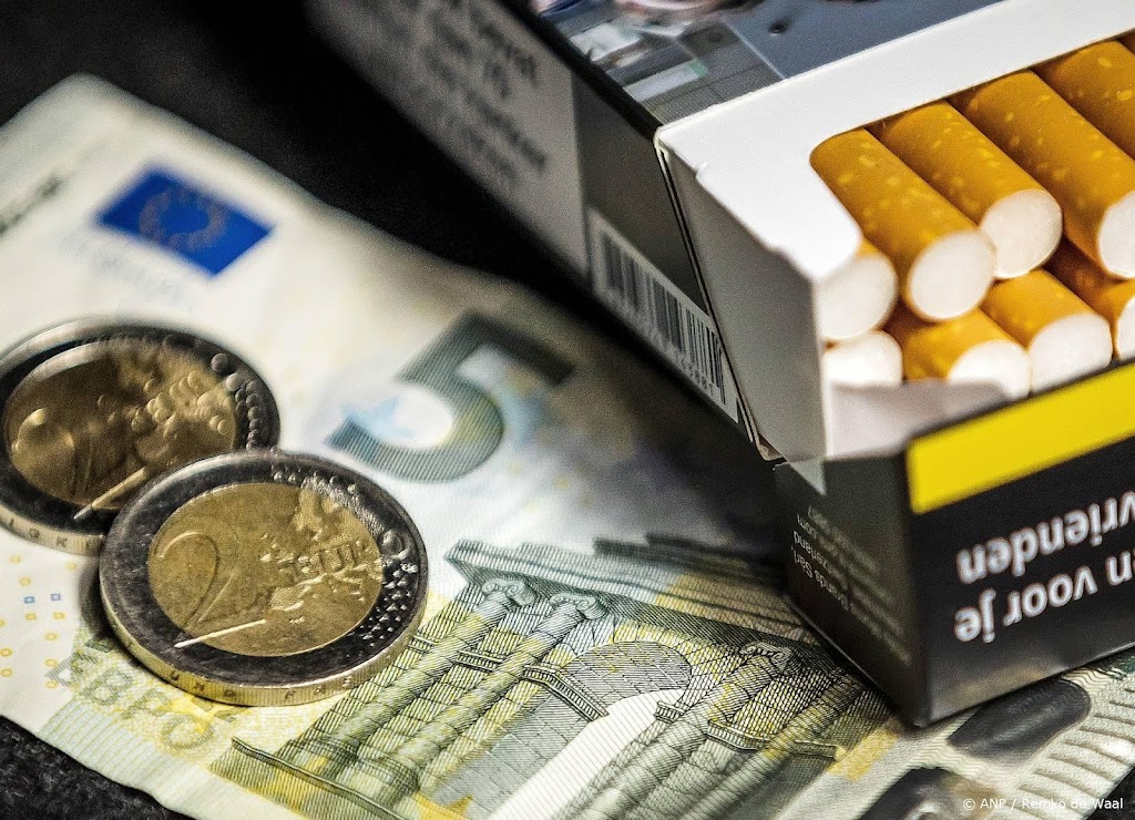 Tabaksaccijns leverde overheid vorig jaar 440 miljoen minder op