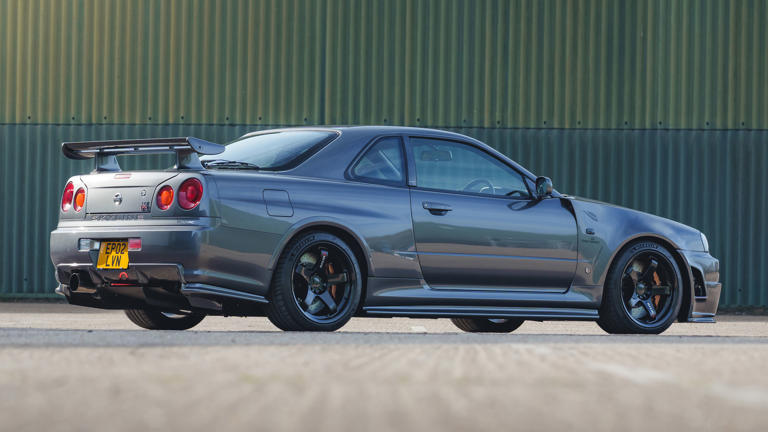 Skyline nerds, assemble: someone is selling a mad collection of rare ...