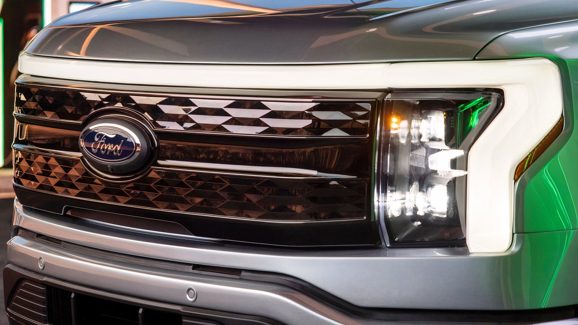 After only 4 years, this high-end full-size Ford pickup is available ...
