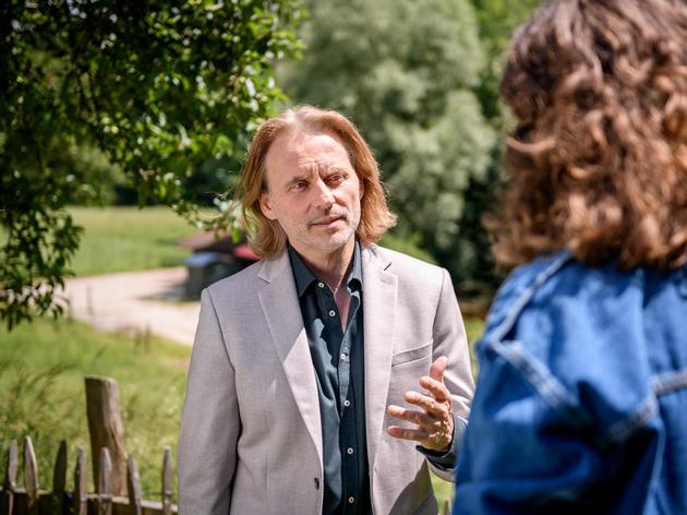 Erich Altenkopf ist mit einer bekannten ZDF-Schauspielerin verheiratet.
