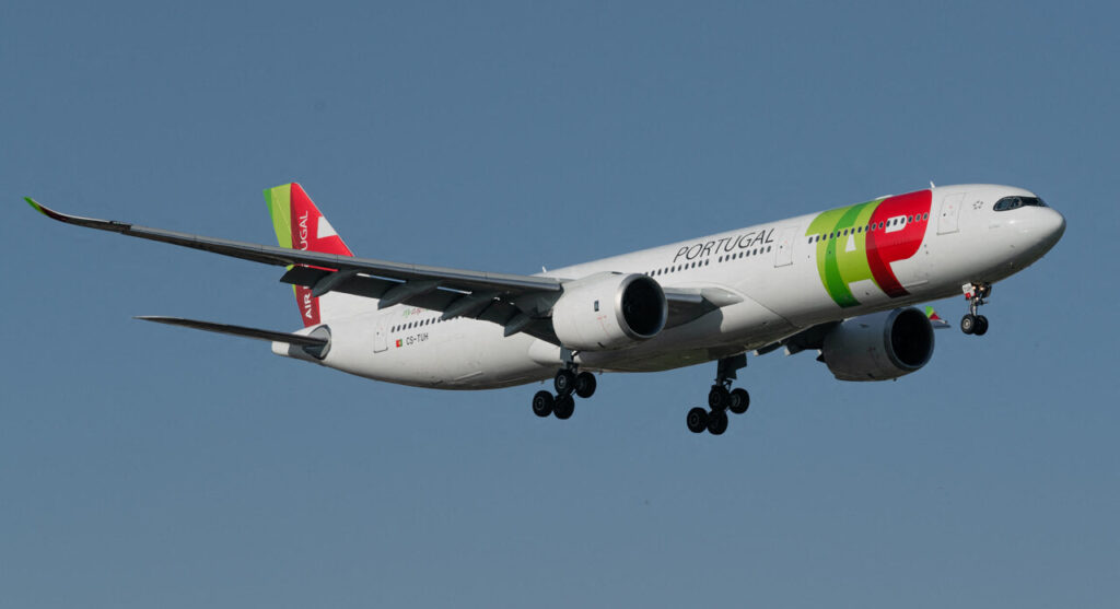 Aéroport d'Orly : parti de Lisbonne, un Airbus se pose en urgence après ...