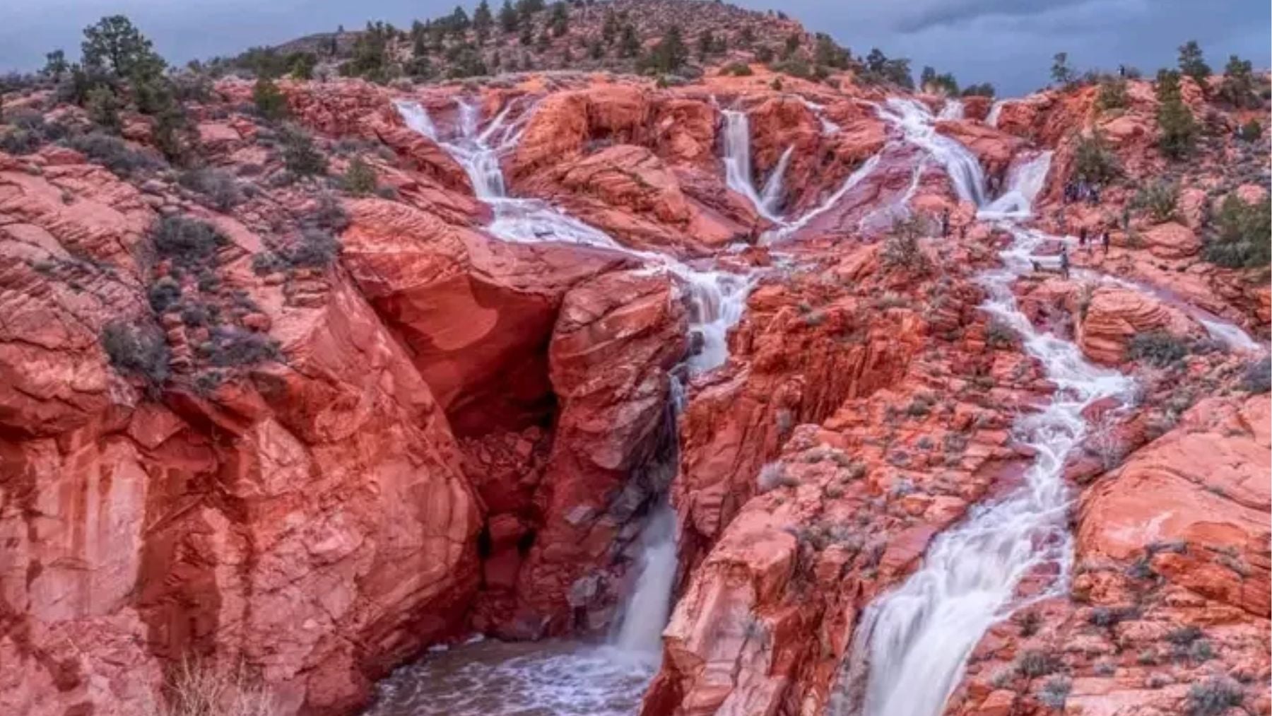 Es una maravilla natural y solo se ve cada varios años: las cataratas ...