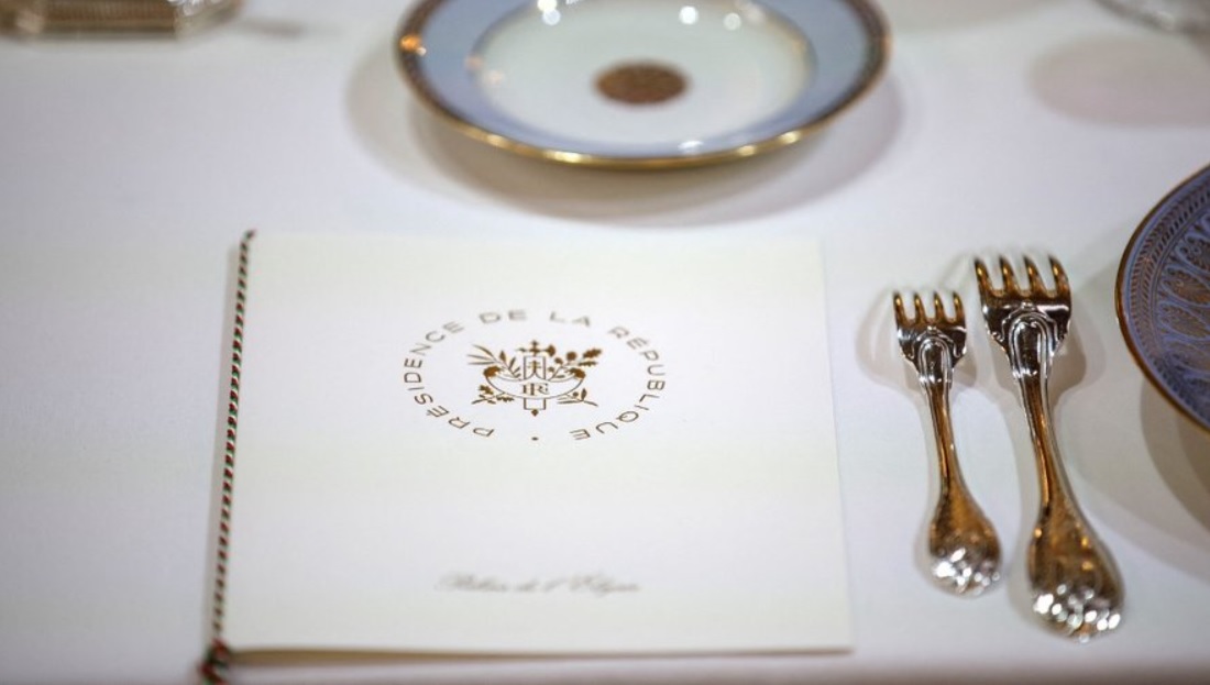 « Des assiettes à 5 000 euros » : ces pièces de l’Élysée revendues en ...