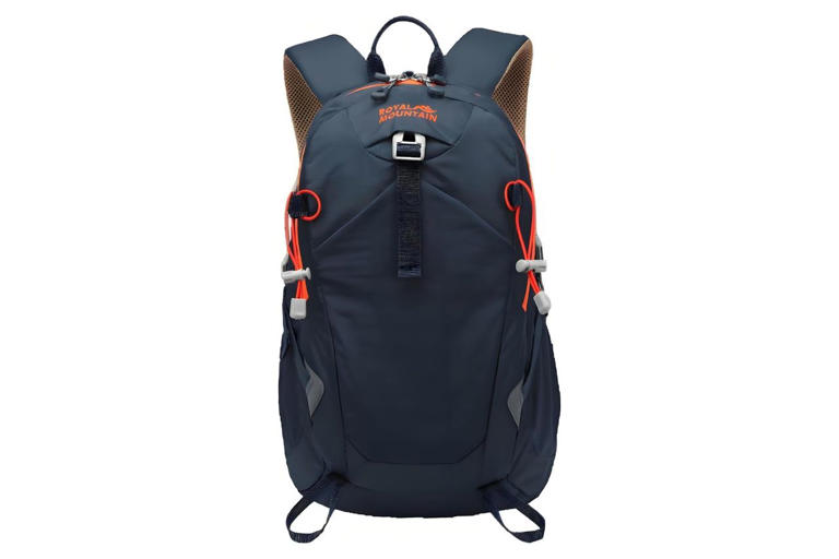 I’m a longtime hiker, and this $31 waterproof Amazon backpack is better ...