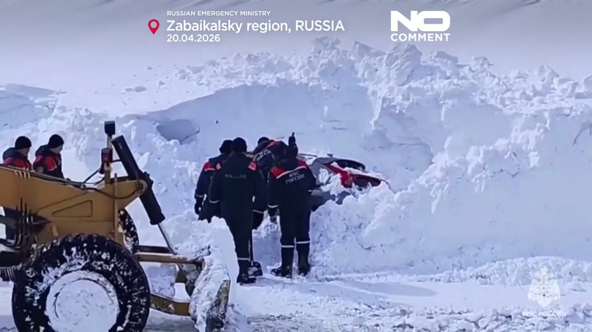 Rescuers evacuate hundreds after snowstorm hits Russia’s Far East