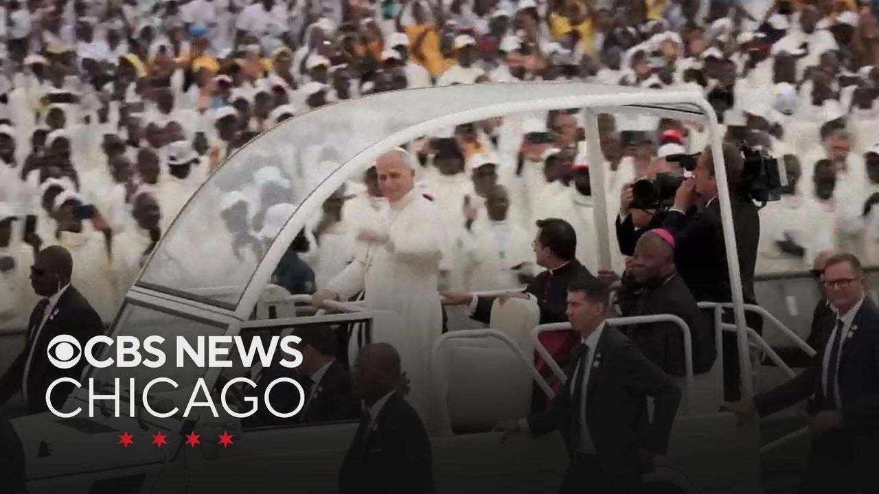 Chicago Catholics show support for Pope Leo XIV amid back-and-forth ...