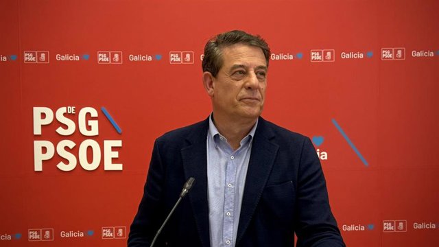 El líder del PSdeG acusa a Rueda de amañar en los despachos la moción ...