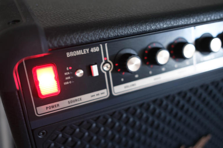 J’ai testé la Marshall Bromley 450 : l’enceinte de soirée qui mérite ...