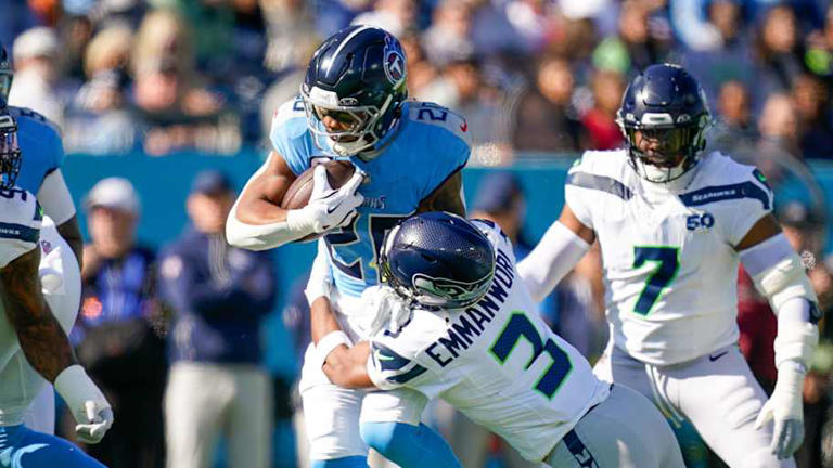 Seahawks should trade for Titans RB Tony Pollard