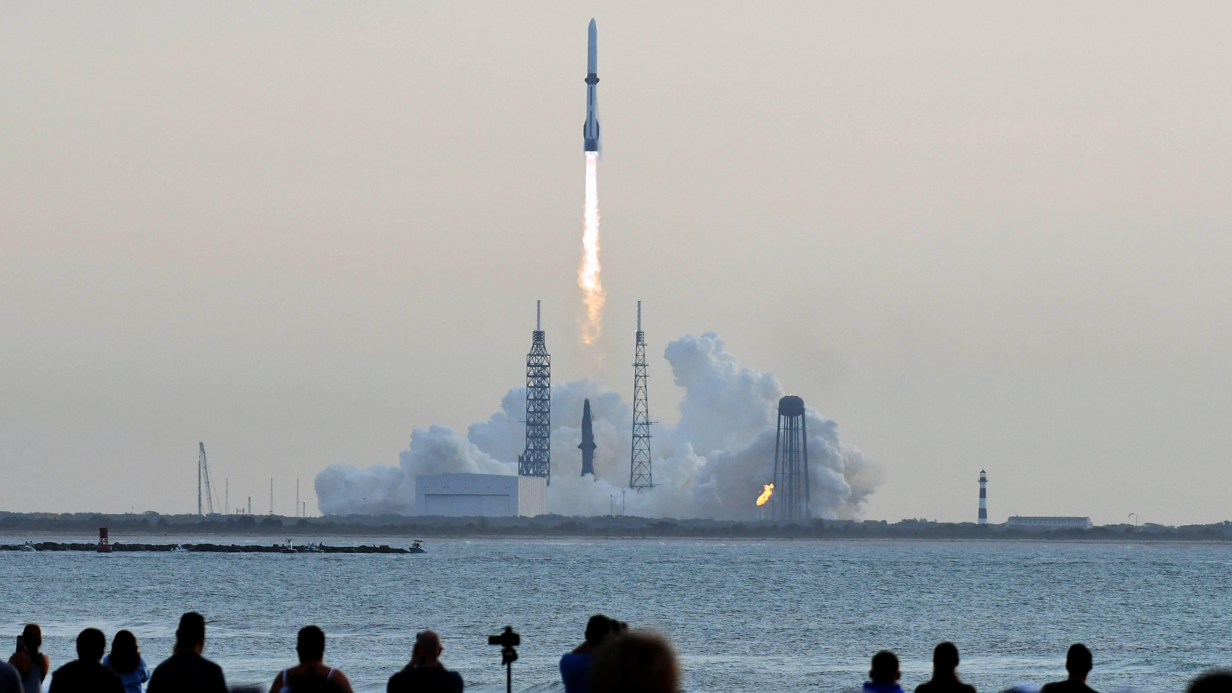 Blue Origin rocket launches, then loses AST SpaceMobile BlueBird satellite