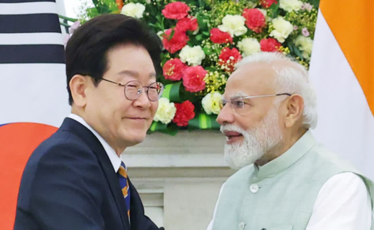 이재명 대통령, 인도 방문 중 호르무즈 해협 안전 강조 및 중동 정세 변화 주목