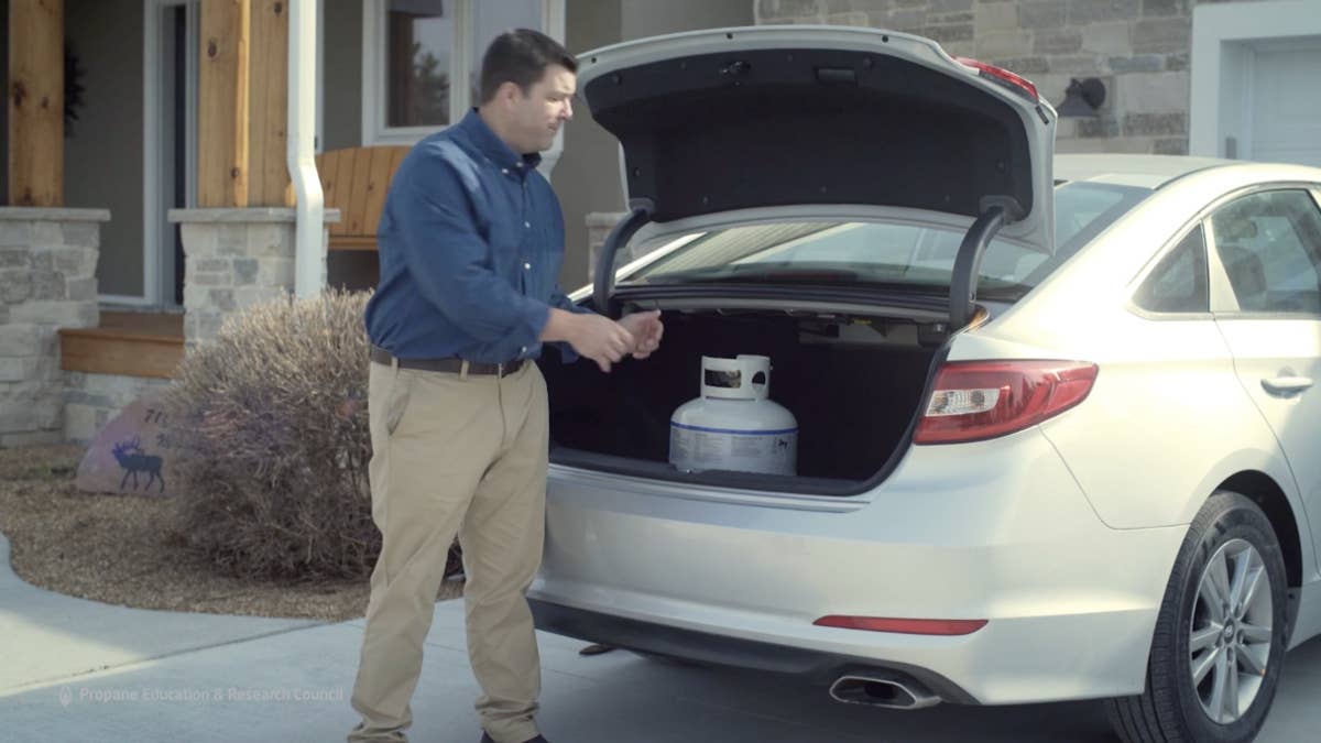 Minivan turns into bomb as driver lights cigarette next to leaking ...