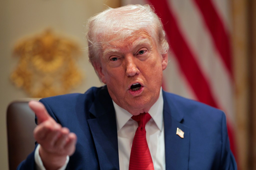 Journalists urge WHCA to speak forcefully about Trump media attacks