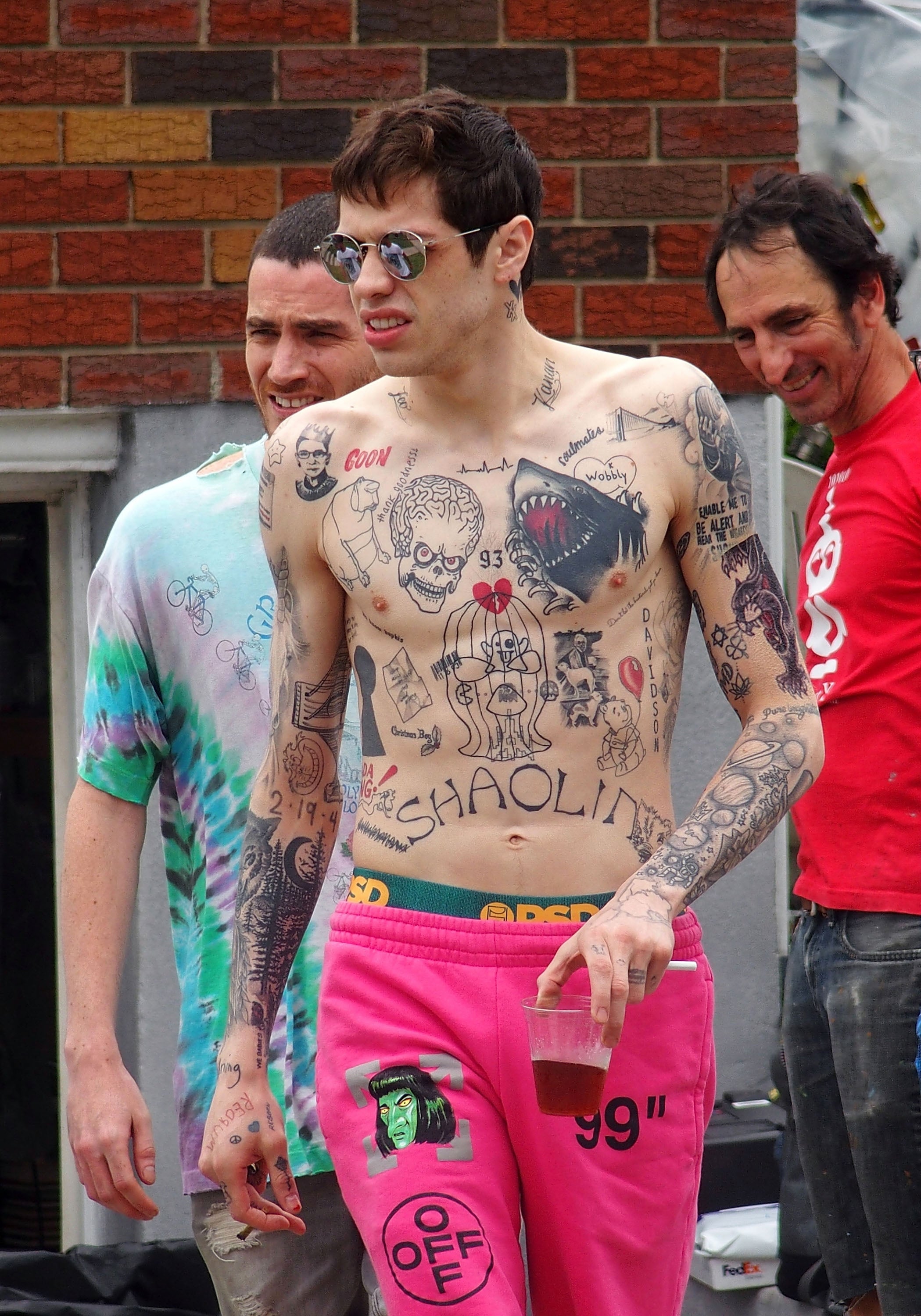 Pete Davidson showed off his almost-bare arms after spending six years ...