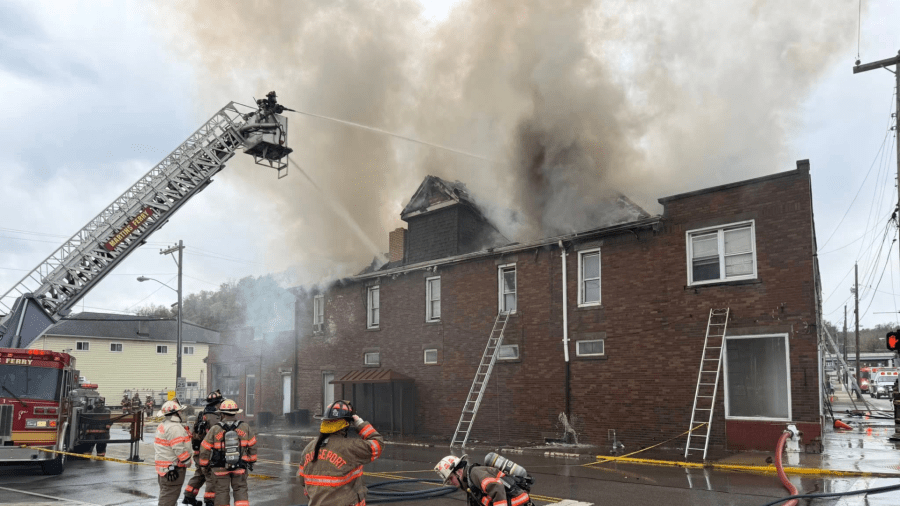 Major fire at apartment in Ohio needs tankers called in, roof collapses