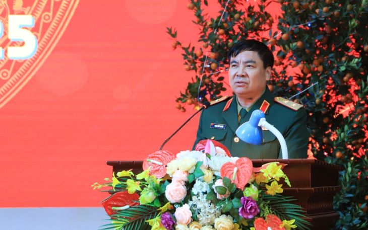 Thủ tướng quyết định kéo dài thời gian giữ chức vụ với hai cán bộ thuộc Bộ Quốc phòng