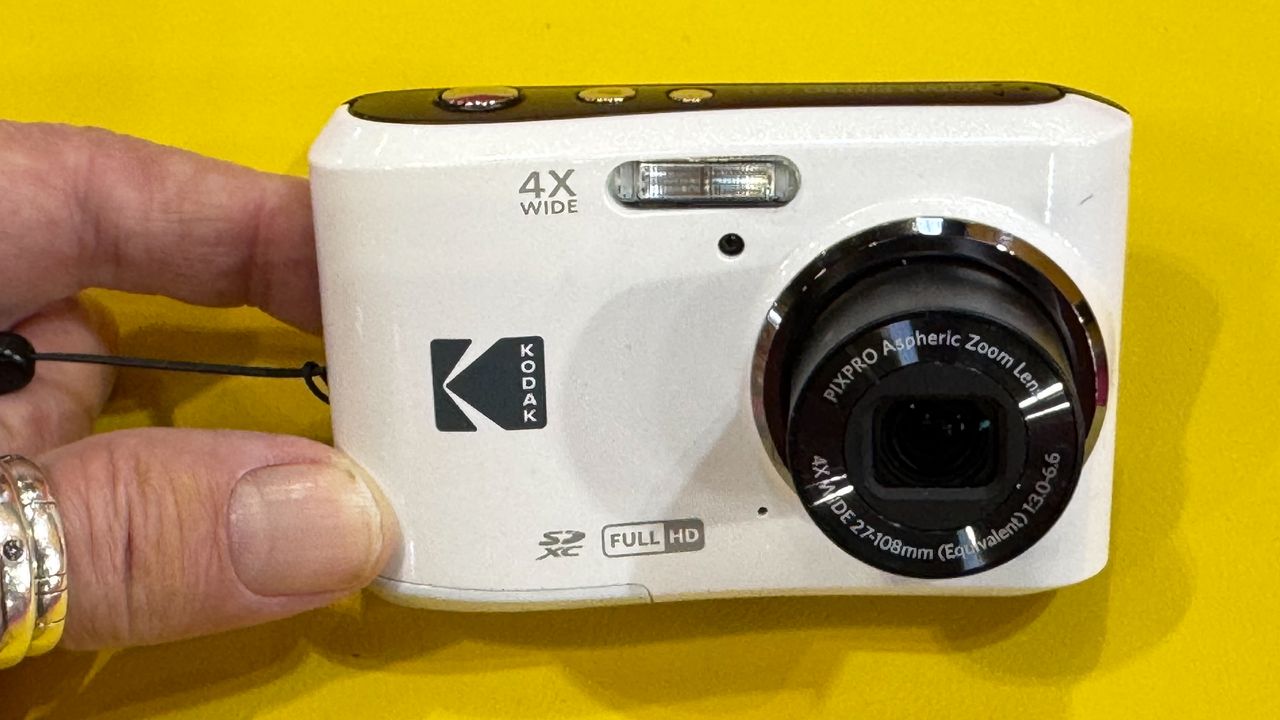 Kodak PixPro FZ45 review: A 'proper' digital camera that's as cheap as ...