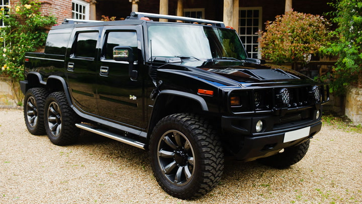 Custom 6-wheel Hummer SUVT build – 3.5 tons off street-legal power
