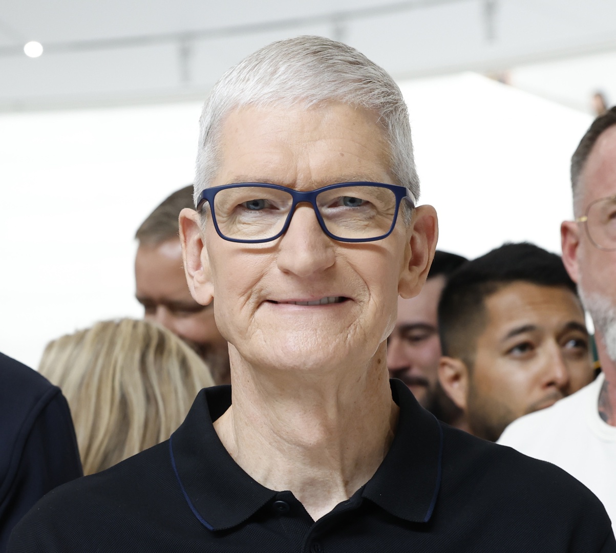 Tim Cook dejará de ser director ejecutivo de Apple el próximo septiembre