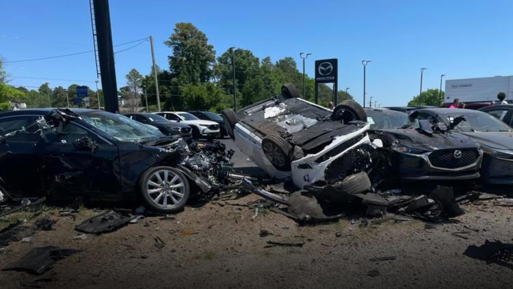 Driver crashes into cars at Columbia dealership