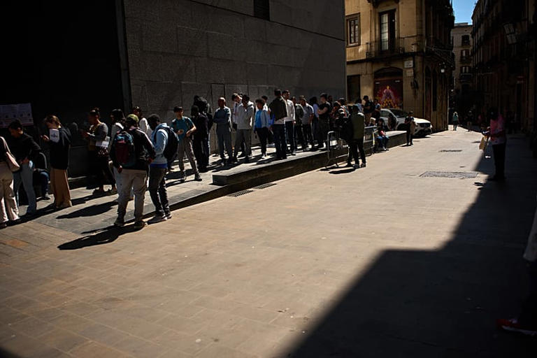 Almost 43,000 migrants register in first three days of Spain's ...