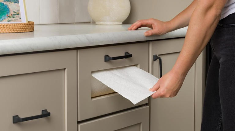 This genius pull-out drawer finally gets paper towels off your kitchen ...