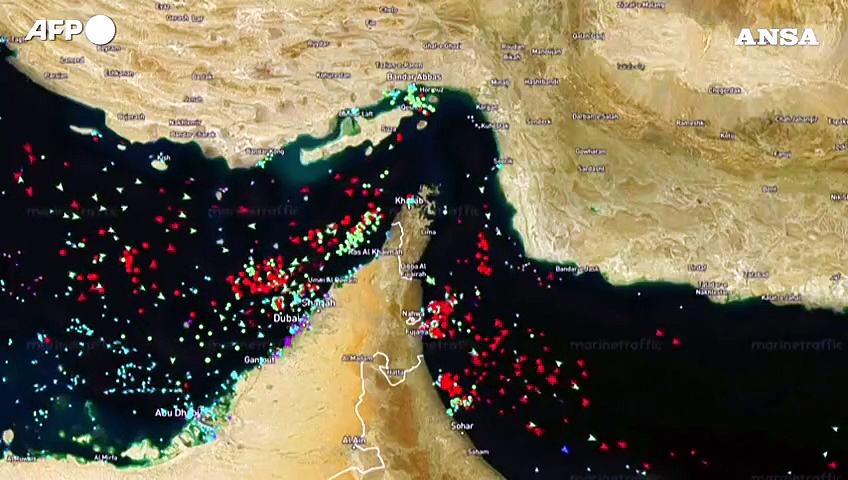 in-un-video-in-timelapse-il-traffico-marittimo-nello-stretto-di-hormuz