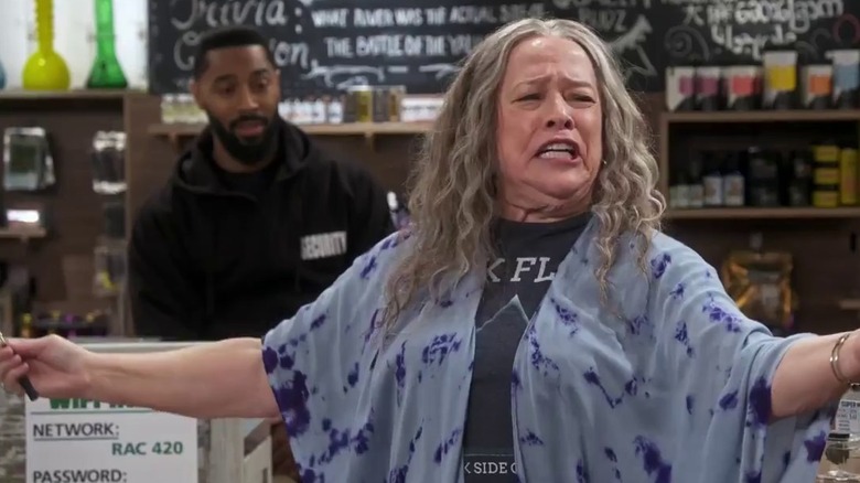5 best sitcoms you can binge-watch in one weekend