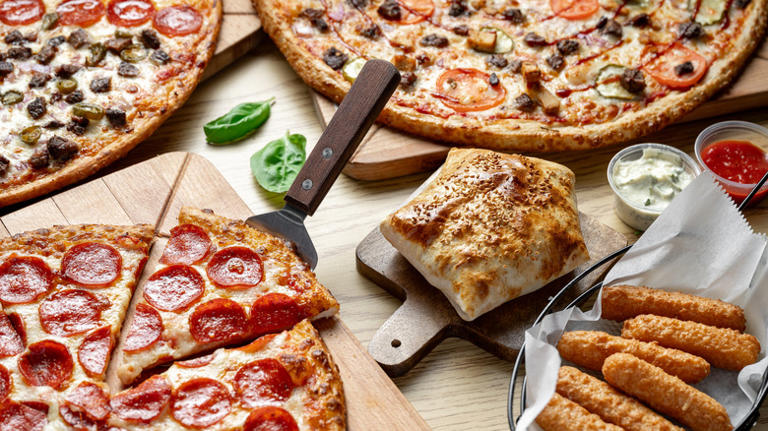 The pizza topping you should never order (just add it at home instead)