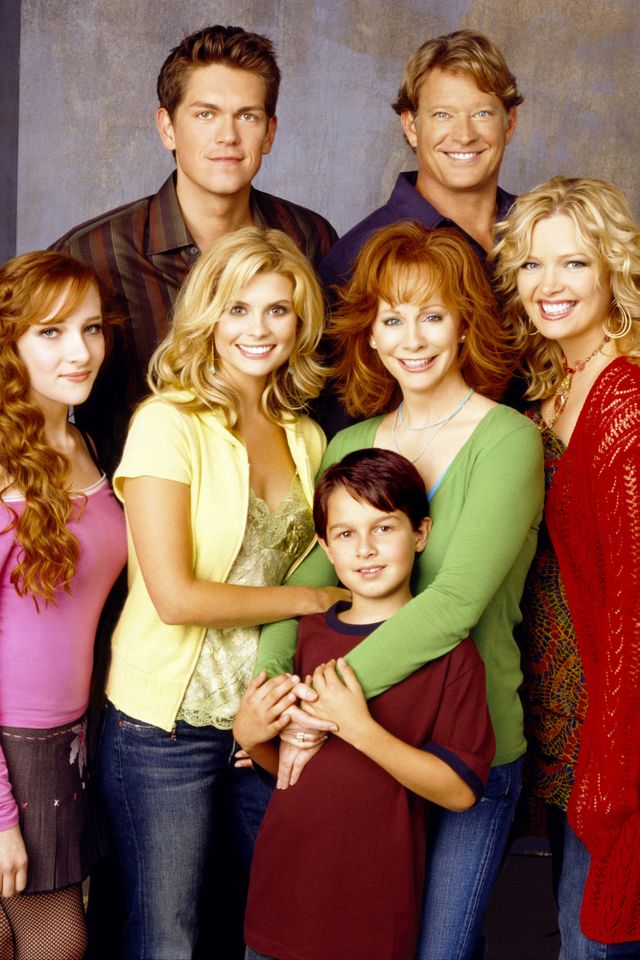 JoAnna Garcia Swisher reveals which 'Reba' costar made a surprise visit ...