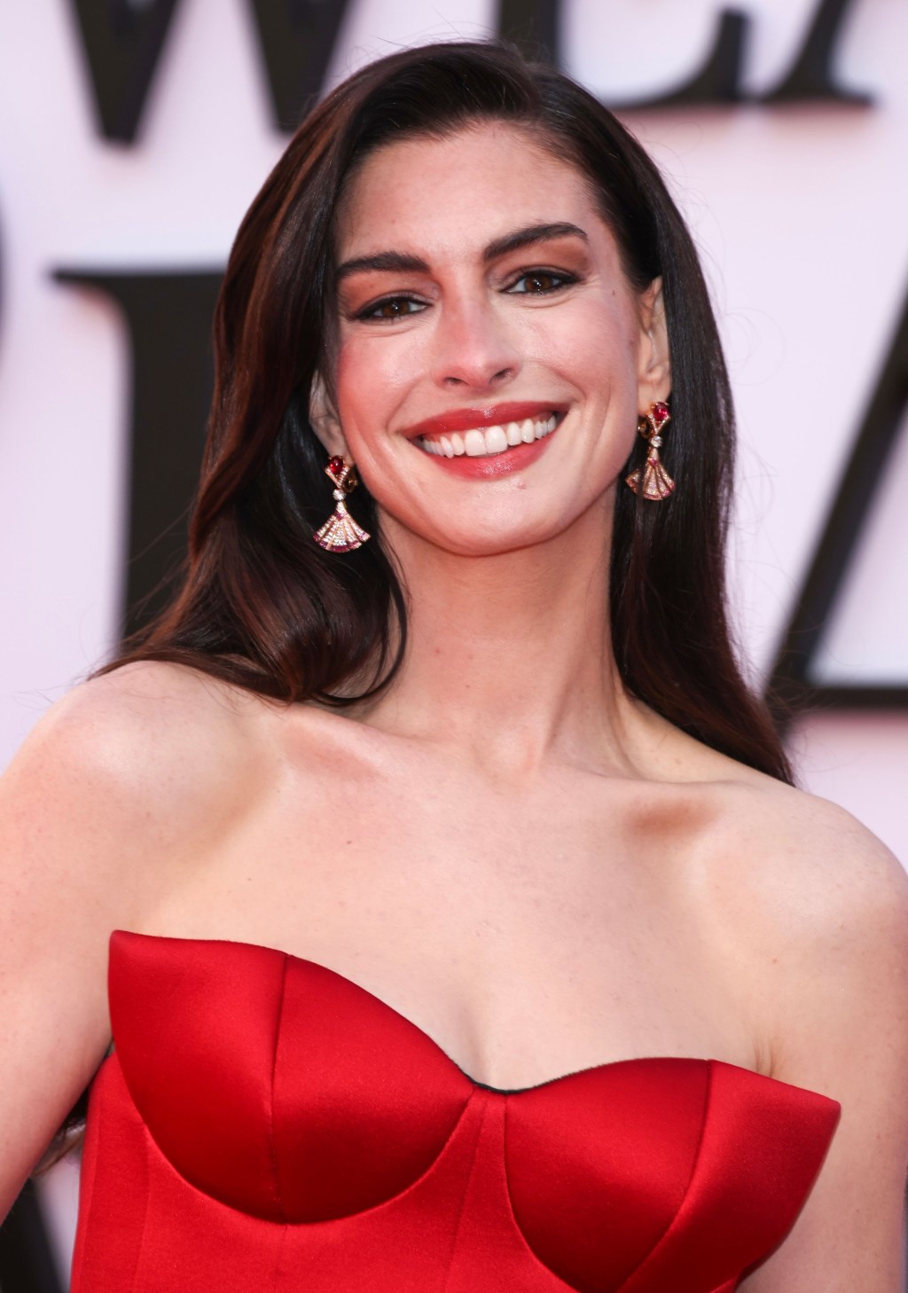 Anne Hathaway is radiant in sculptural red gown at 'The Devil Wears Prada  2' premiere