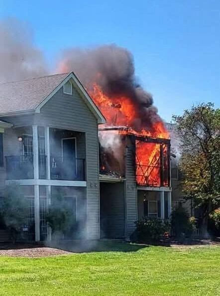 Residents displaced after weekend apartment fire in La Vergne