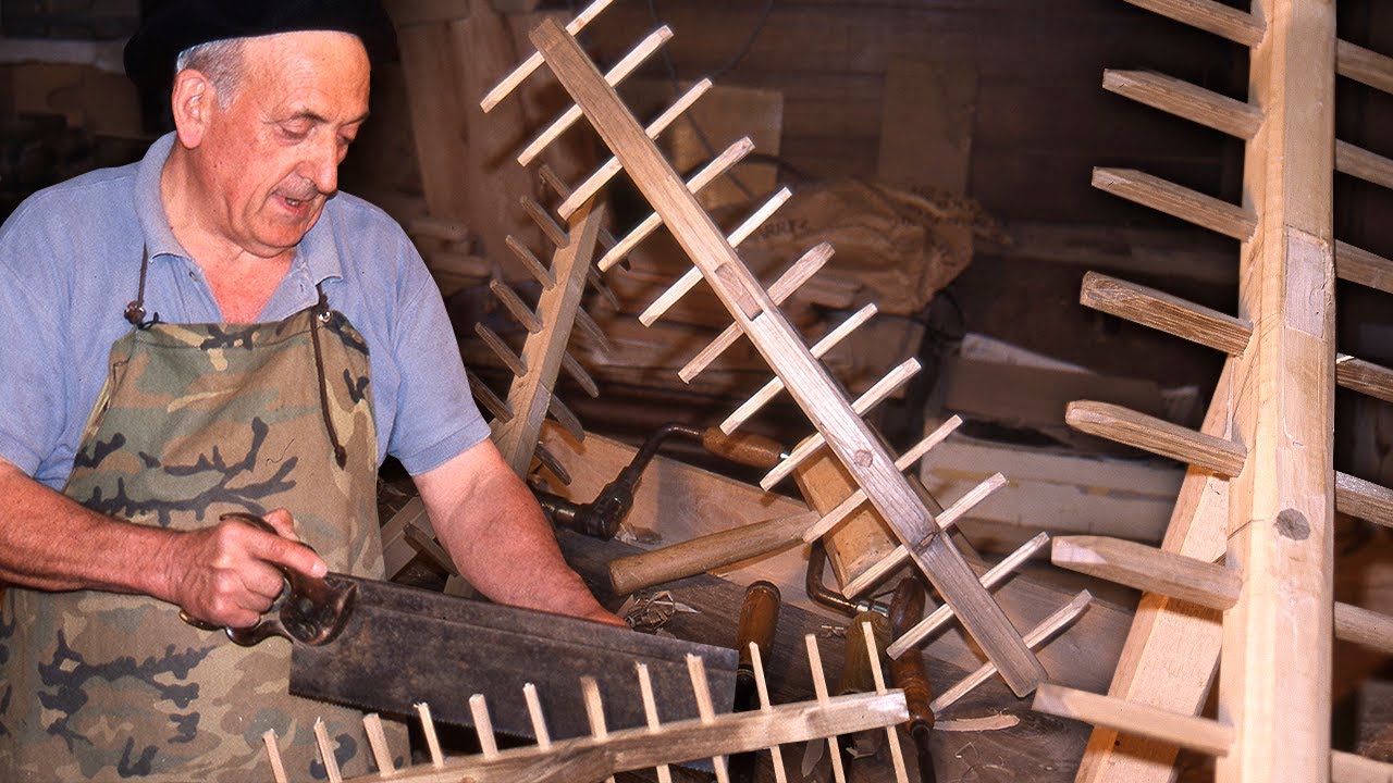 El arte del rastrillo de madera en Navarra