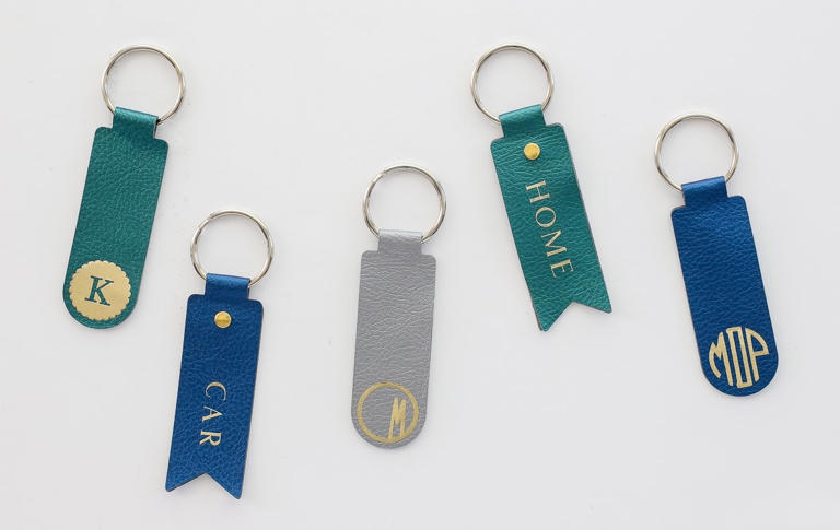 DIY keychains: 35+ ideas to gift or sell