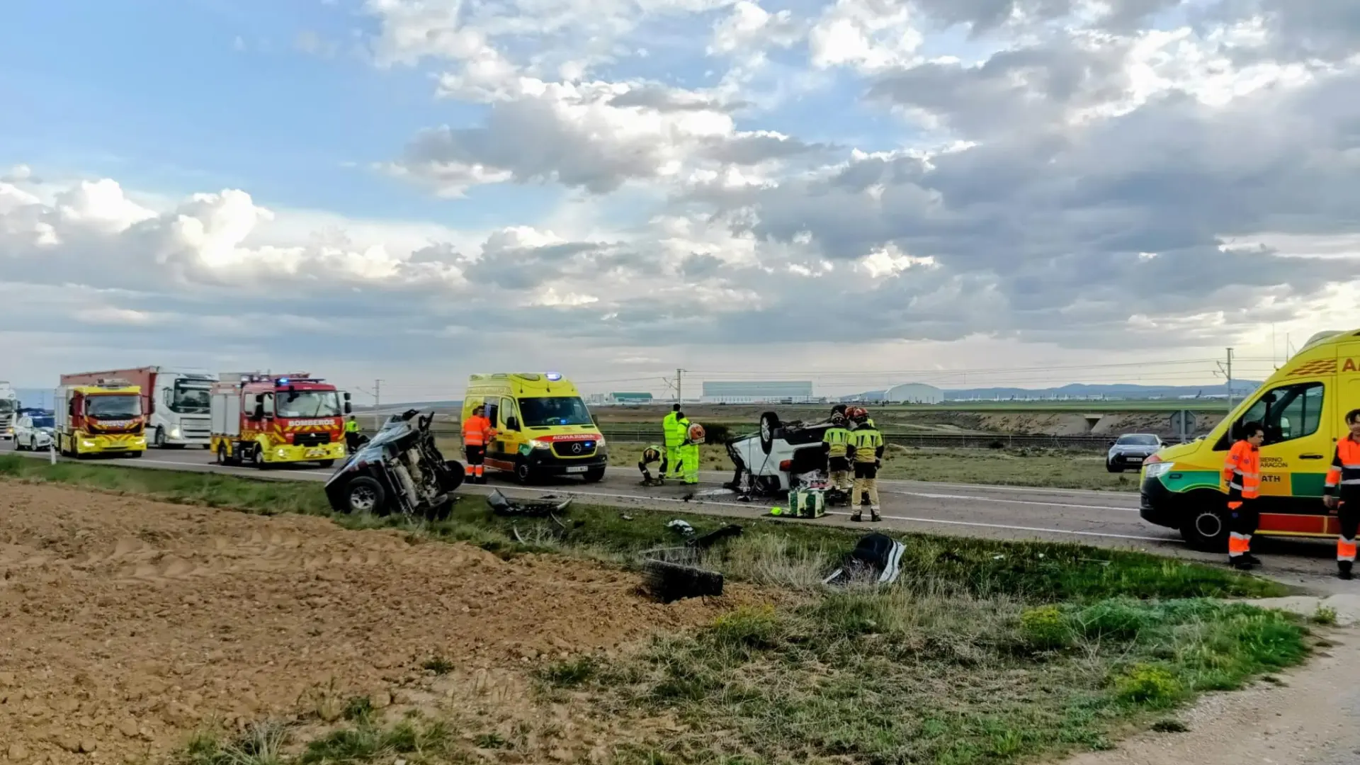 Dos heridos en un accidente en Teruel al chocar de frente dos coches en ...