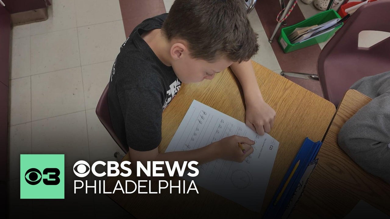 Pennsylvania school begins teaching cursive writing again