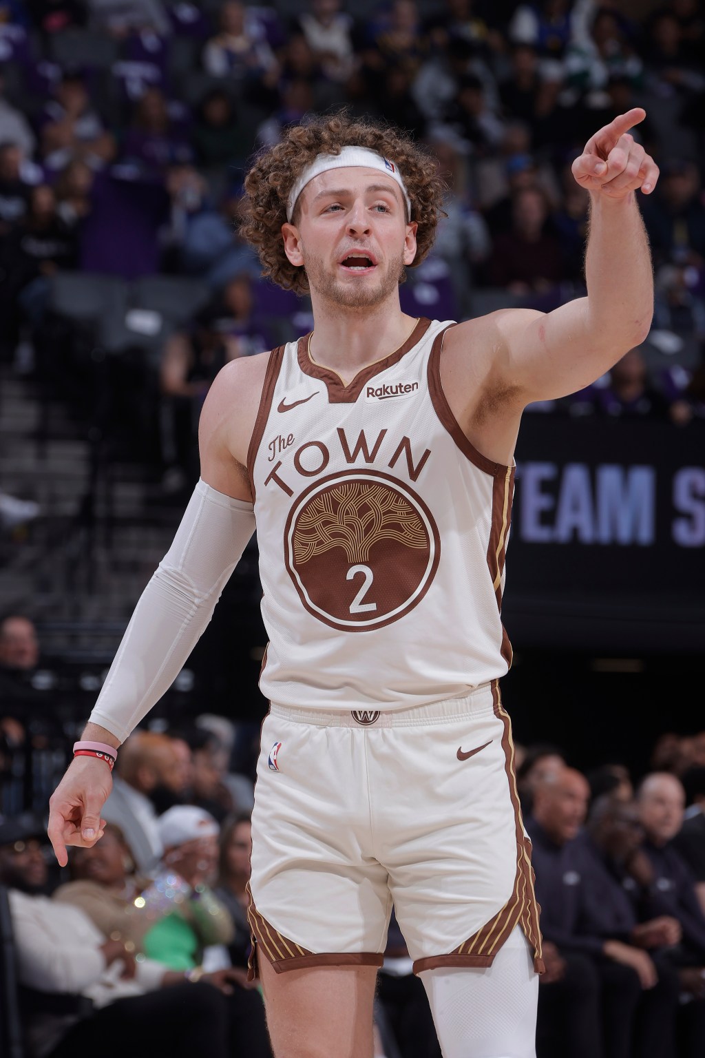 Warriors entering offseason of uncertainty until Steve Kerr makes decision
