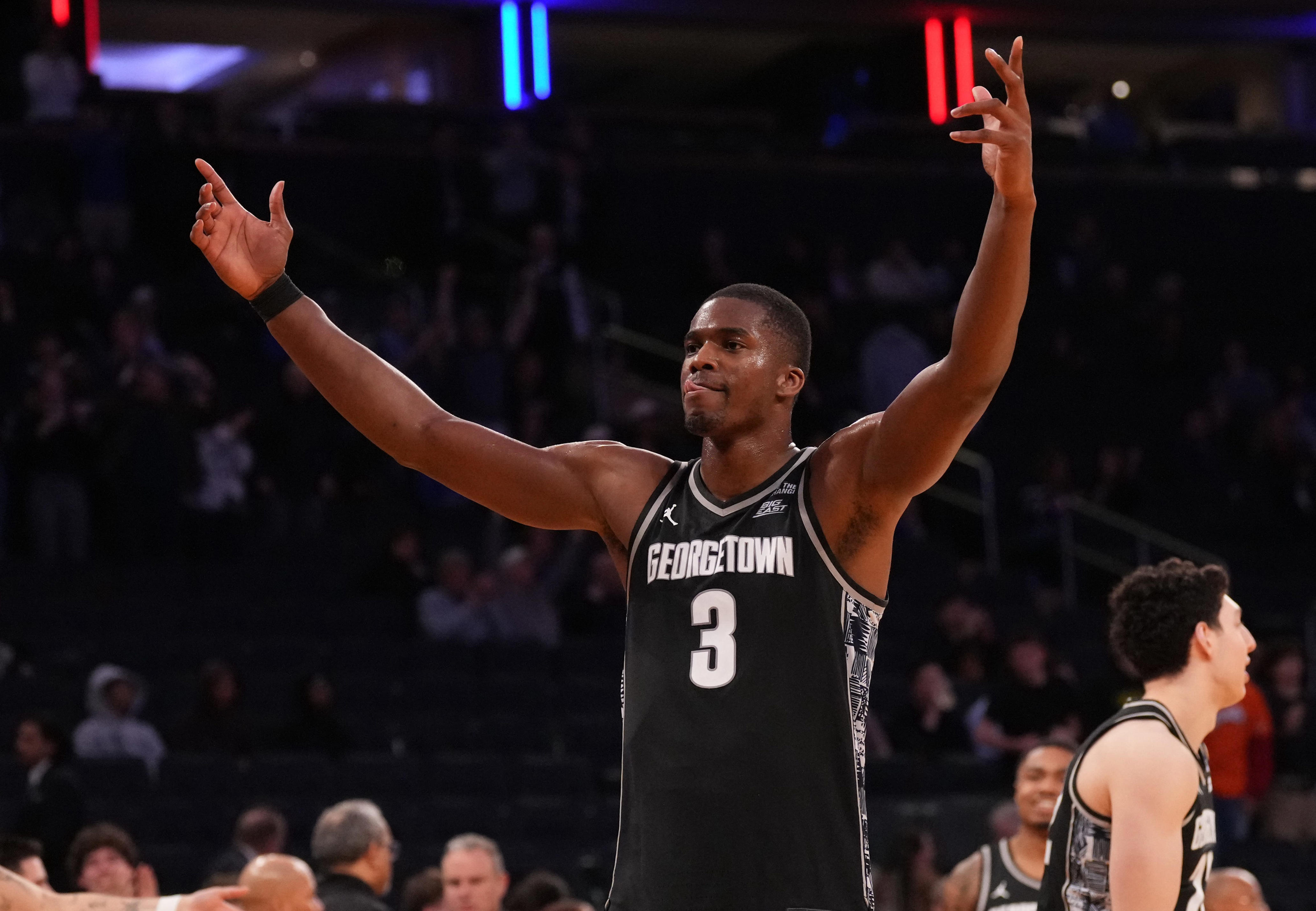 Intriguing center enters portal that should interest Michigan State