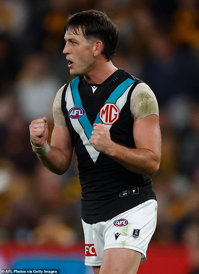 Former footy star lucky to be alive after horror car crash on way to ...