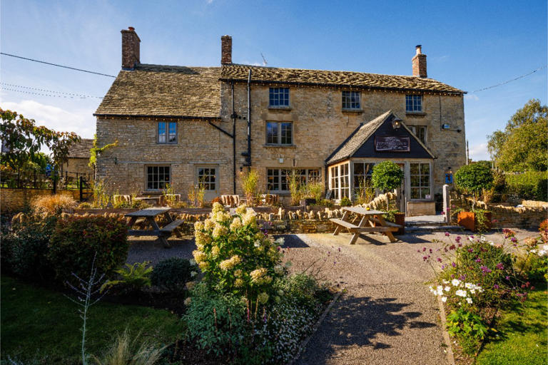 is-the-killingworth-castle-the-best-gastropub-in-the-cotswolds
