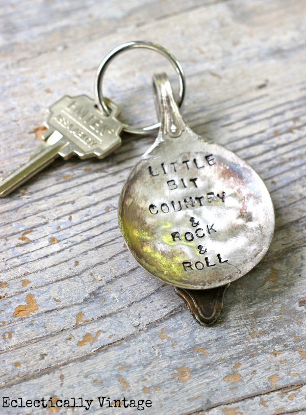 DIY keychains: 35+ ideas to gift or sell
