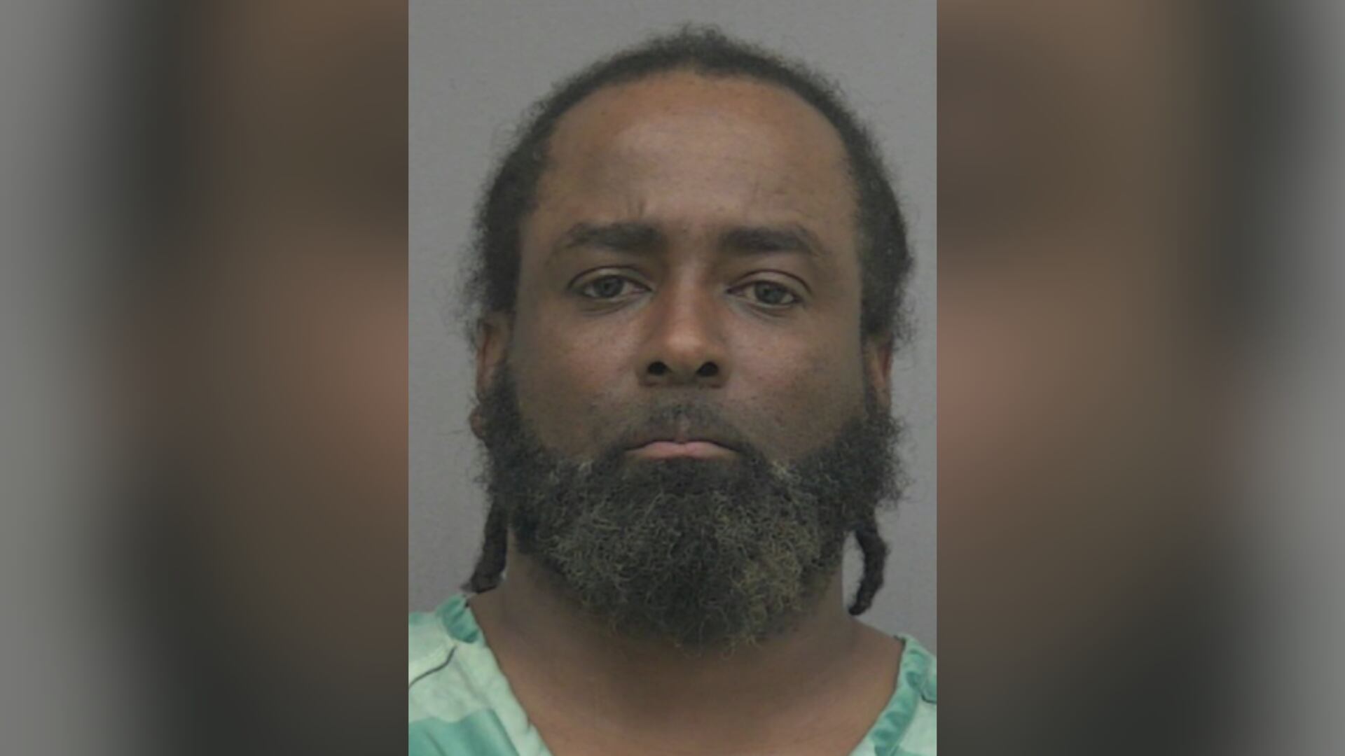 Convicted felon arrested on drug trafficking charges after traffic stop