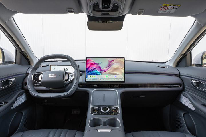 Geely aterriza en España con dos SUV electrificados y yo he sido uno de ...