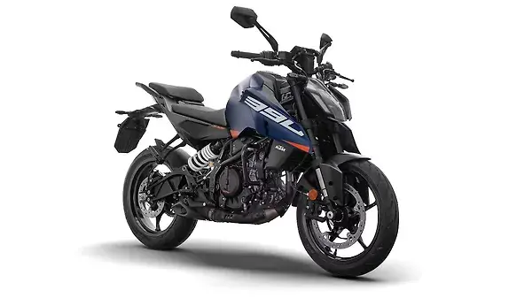 KTM 390 Duke: Three colours keep it fresh