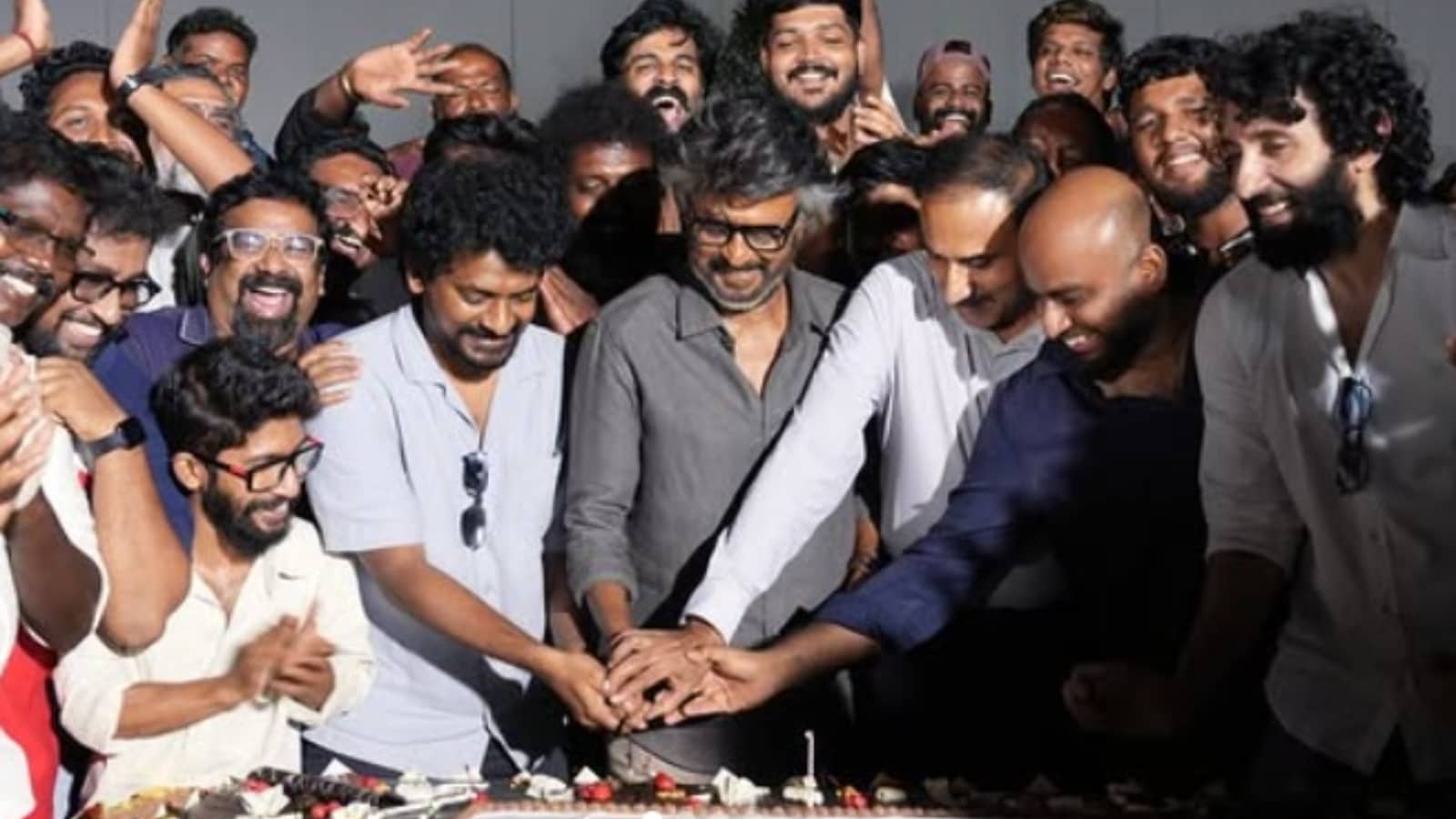 It’s a wrap! Rajinikanth completes Jailer 2 shoot, celebration photos ...