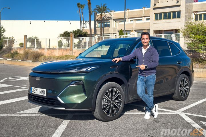 Geely aterriza en España con dos SUV electrificados y yo he sido uno de ...