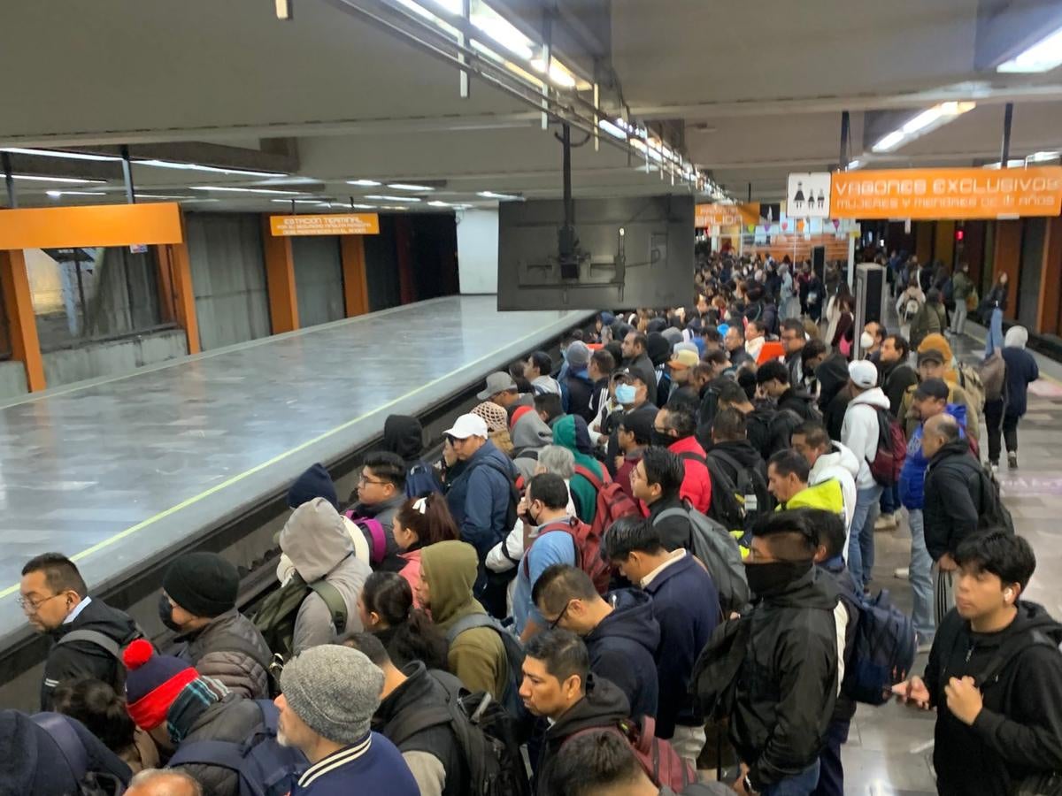 ¿Qué está pasando en el Metro? Hay quejas de usuarios este viernes