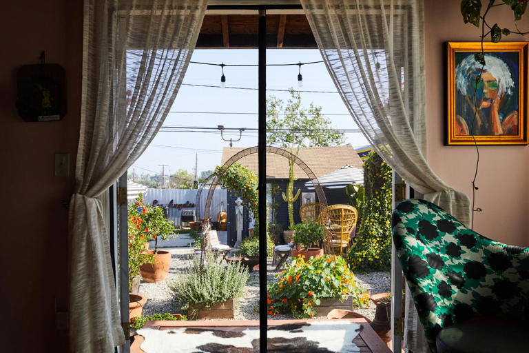 More is more in this LA 'barn' exploding with thrifted finds and ...
