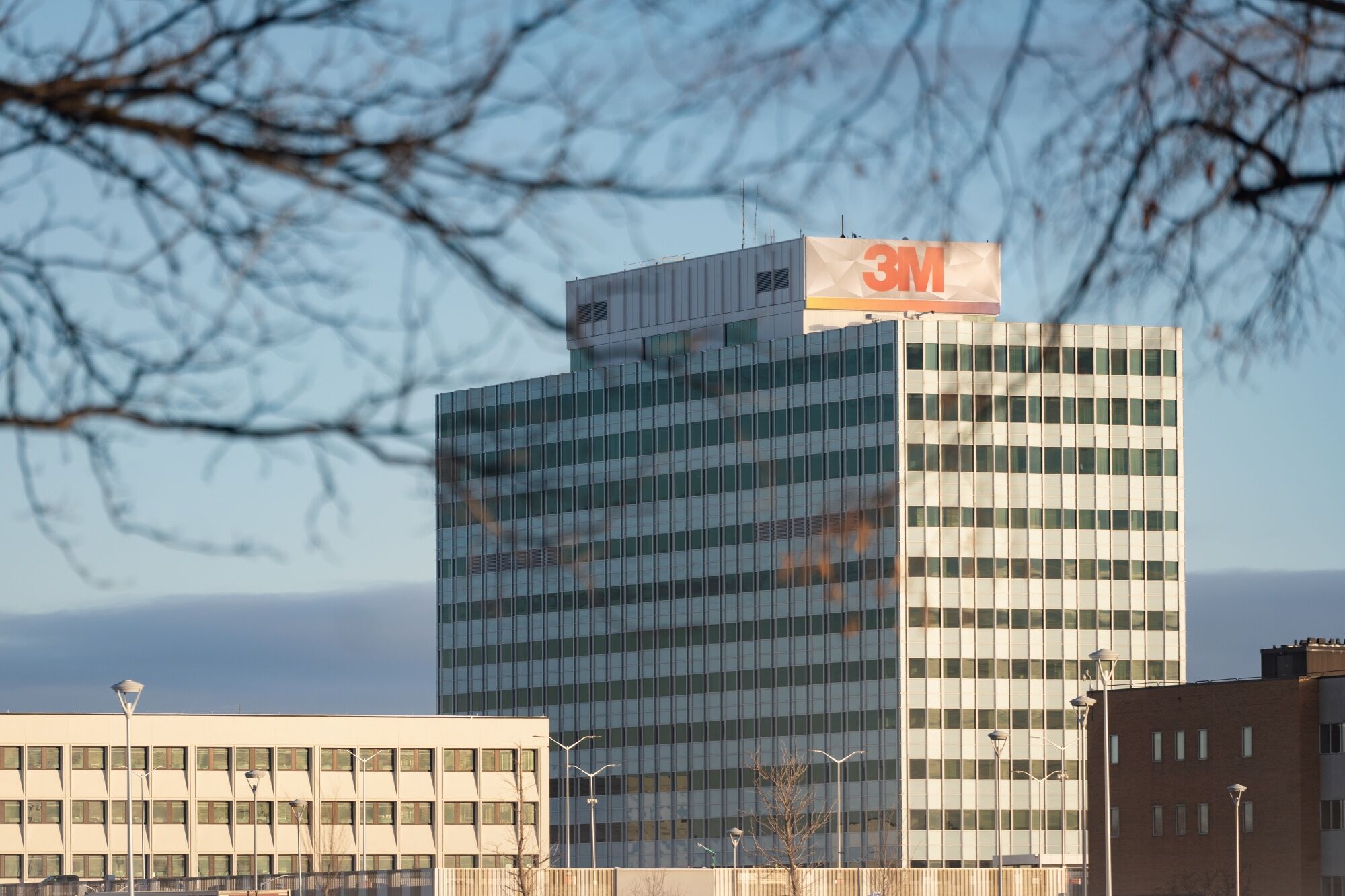 0 News Article Image 3M nennt „volatiles Umfeld“, da der Umsatzwachstum die Schätzungen verfehlt