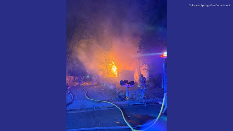 Firefighters respond to mobile home fire early Tuesday in Colorado ...